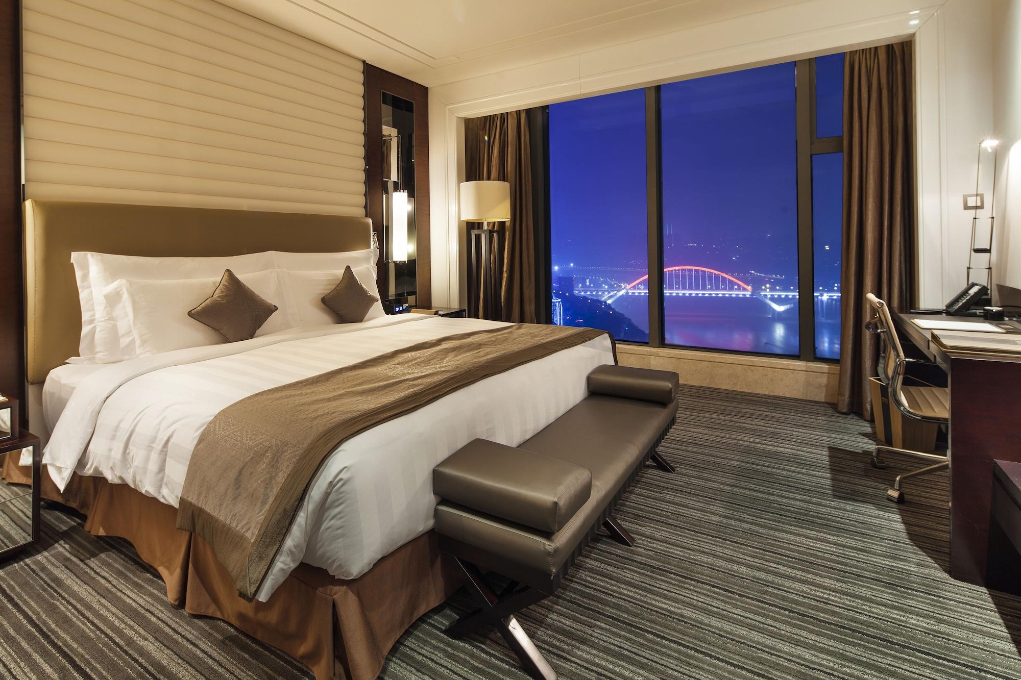 Radisson Blu Plaza Chongqing - Free 2 Bottle Of Local Beer Per Room During Stay Esterno foto