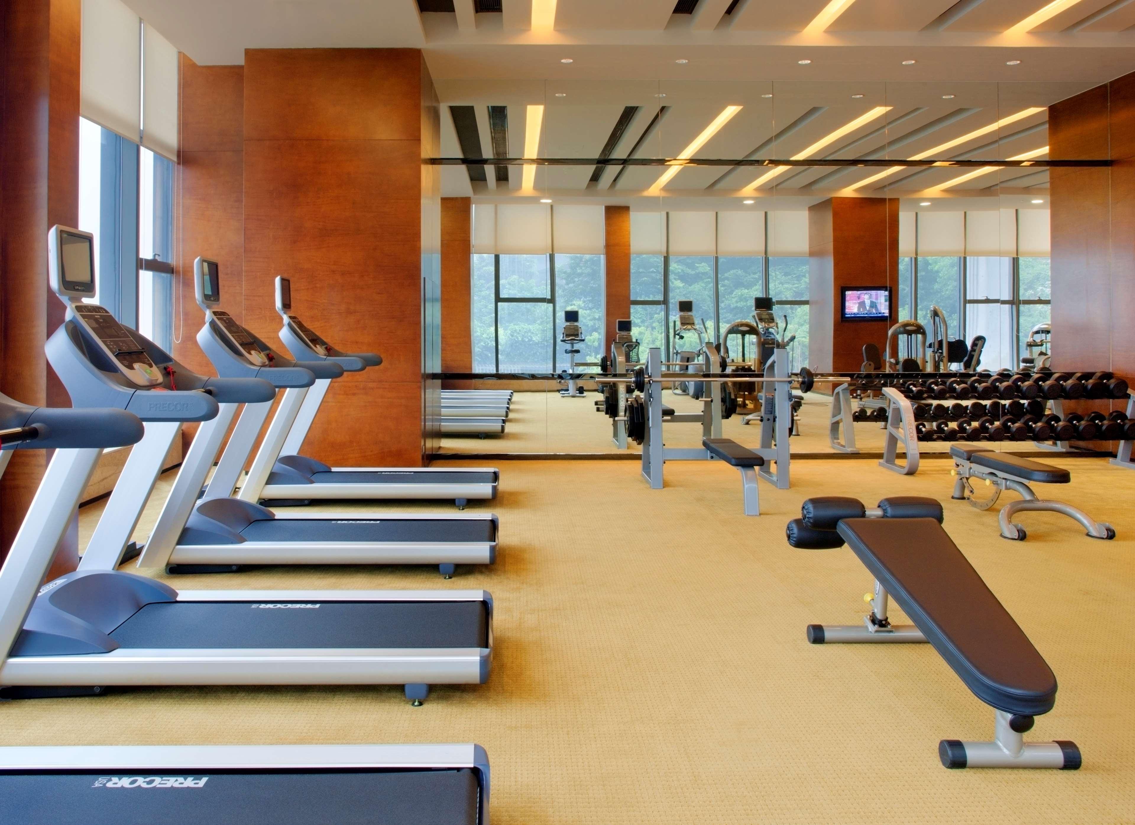 Radisson Blu Plaza Chongqing - Free 2 Bottle Of Local Beer Per Room During Stay Servizi foto