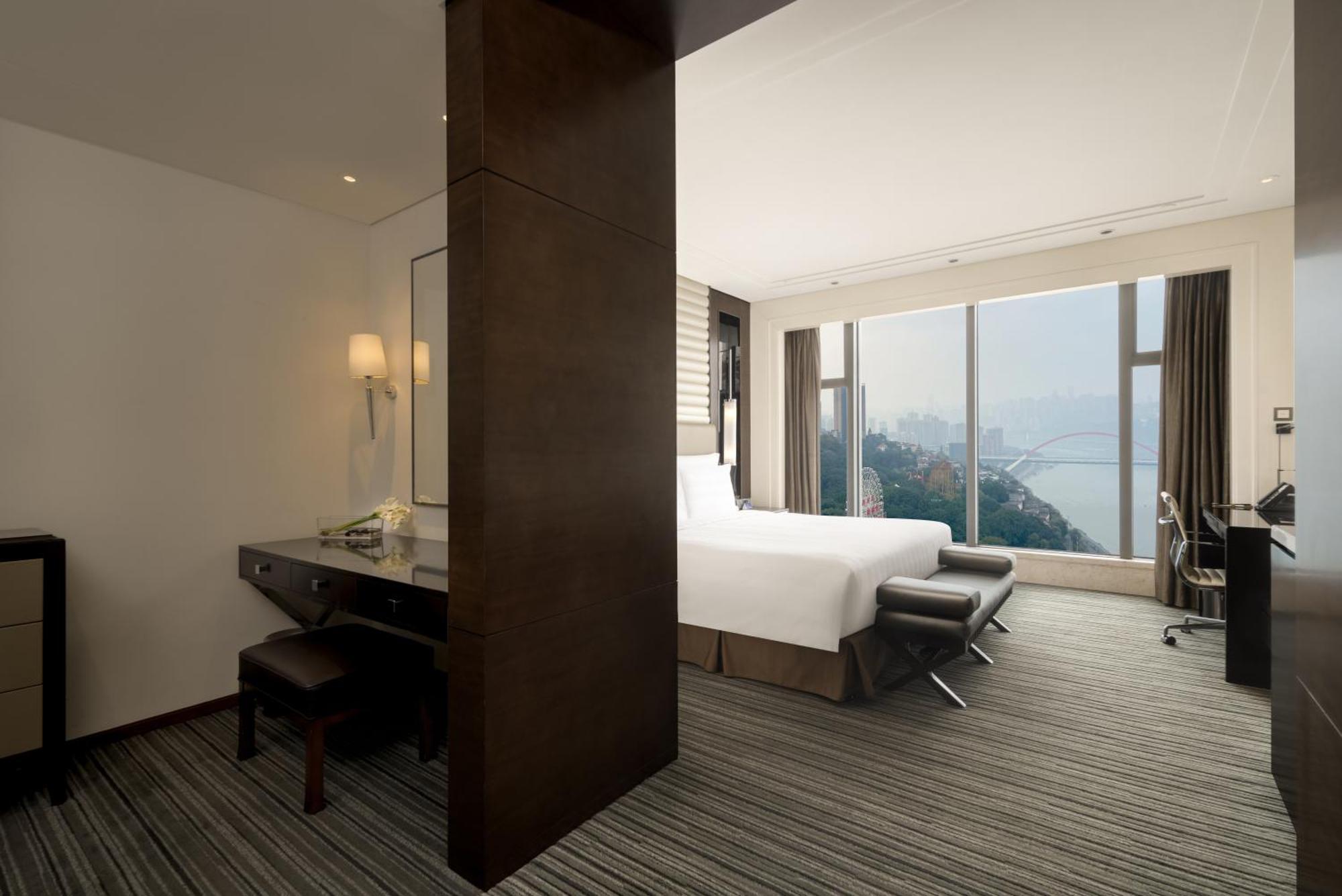Radisson Blu Plaza Chongqing - Free 2 Bottle Of Local Beer Per Room During Stay Esterno foto